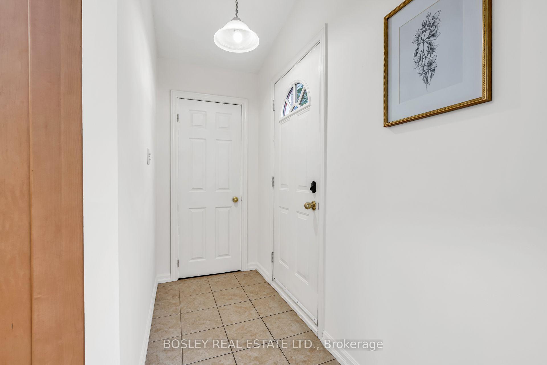 Photo 7 of 858 Modlin Road, Pickering, Bay Ridges — HOMEH