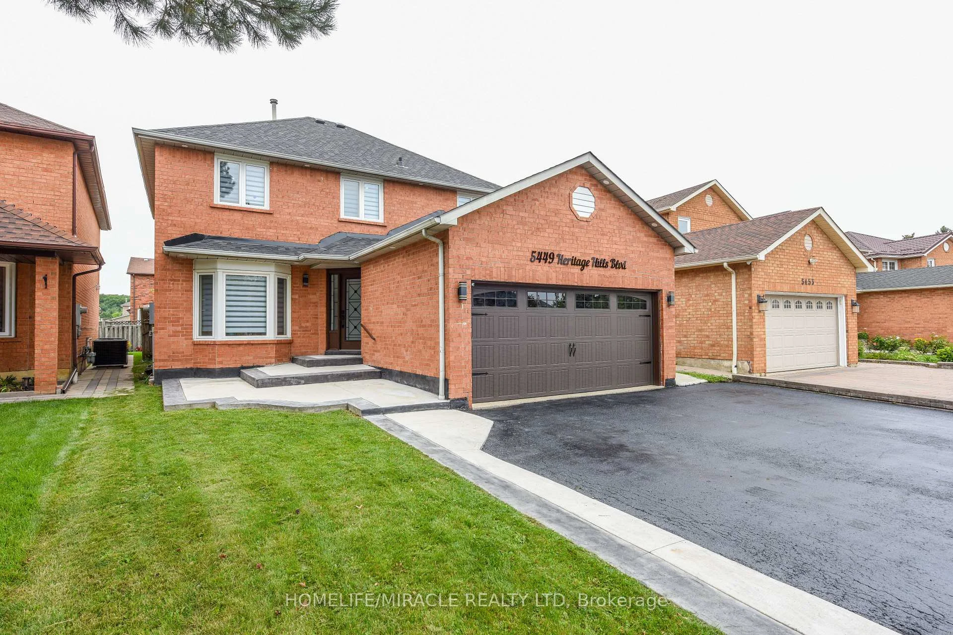Front of 5449 Heritage Hills Boulevard