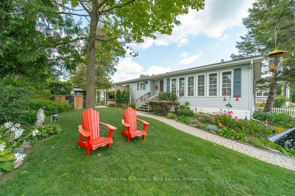 Photo 2 of 41 Trillium Beach Drive Pvt, Puslinch, Rural Puslinch East — HOMEH