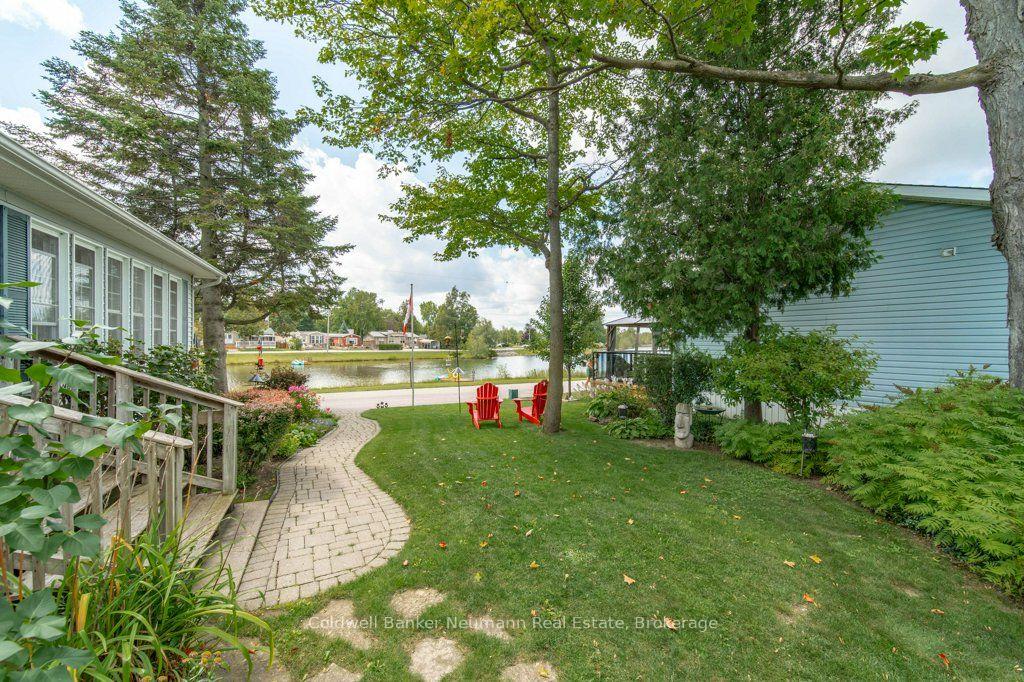 Photo 11 of 41 Trillium Beach Drive Pvt, Puslinch, Rural Puslinch East — HOMEH