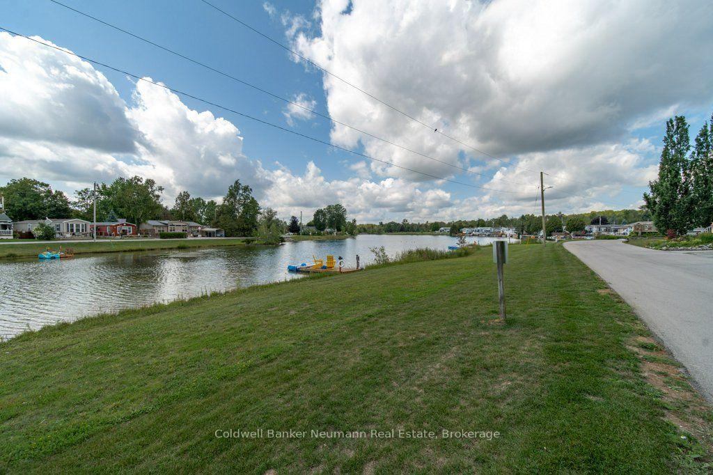 Photo 55 of 41 Trillium Beach Drive Pvt, Puslinch, Rural Puslinch East — HOMEH