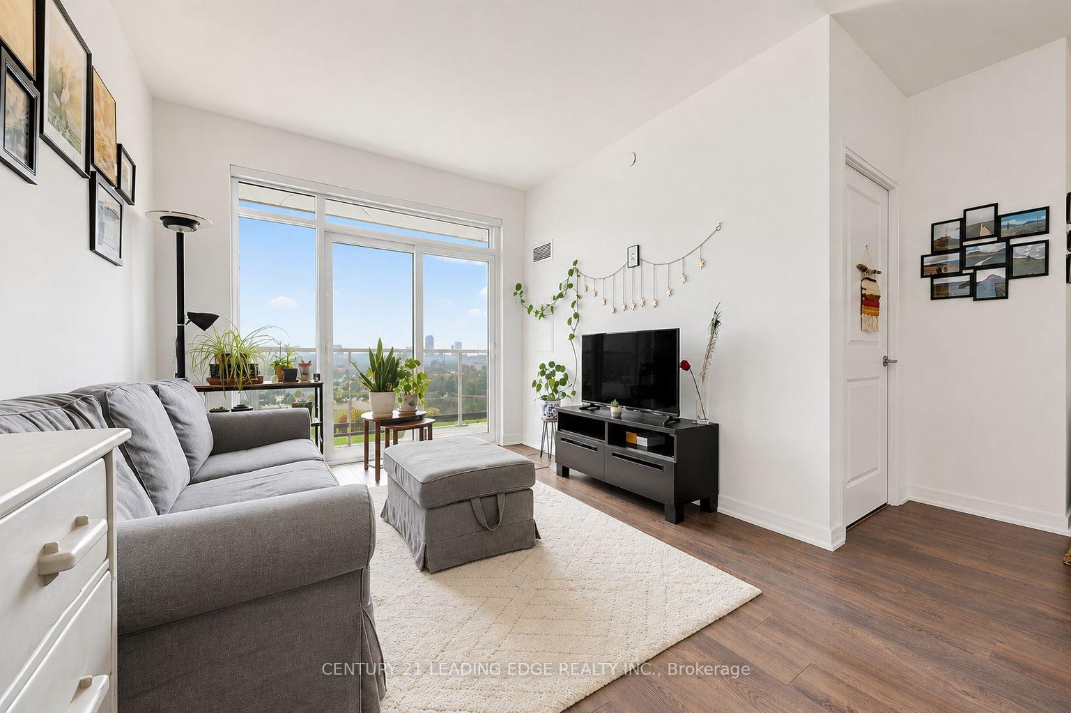 Photo 17 of Unit 801, 65 Oneida Crescent, Richmond Hill, Langstaff — HOMEH