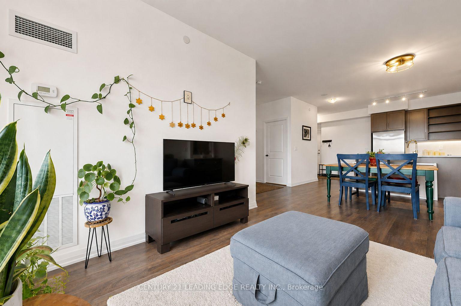 Photo 21 of Unit 801, 65 Oneida Crescent, Richmond Hill, Langstaff — HOMEH
