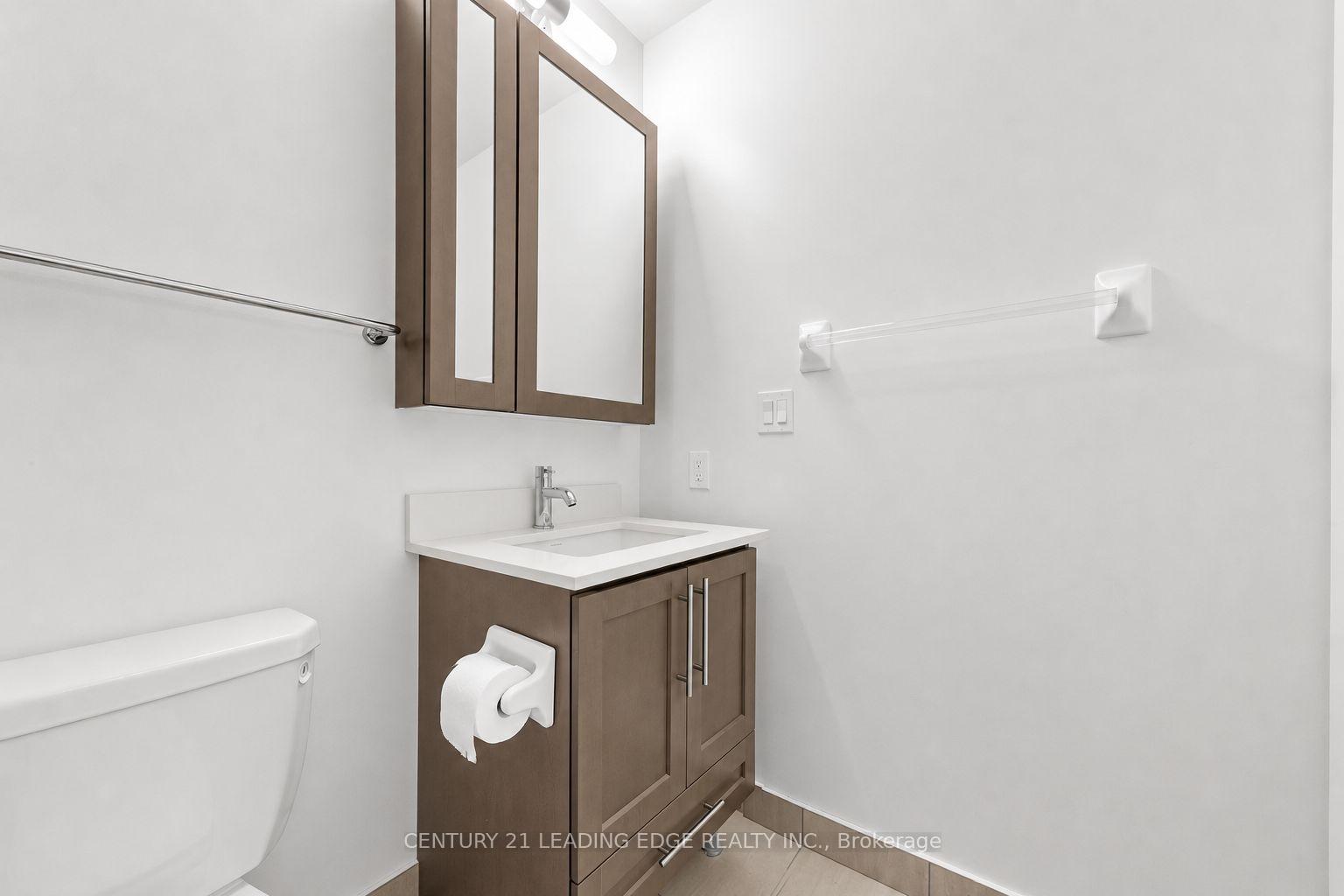 Photo 29 of Unit 801, 65 Oneida Crescent, Richmond Hill, Langstaff — HOMEH