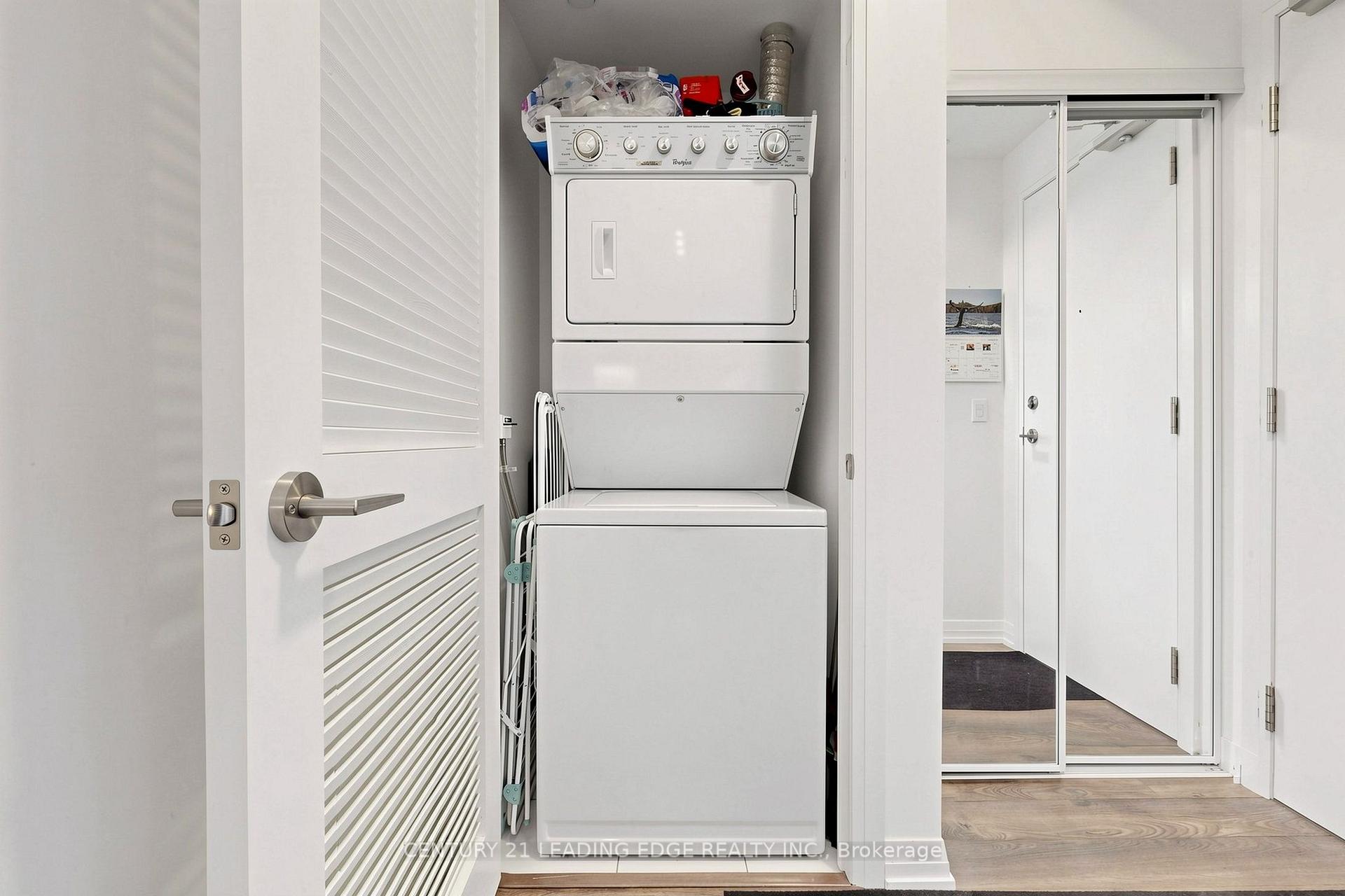 Photo 31 of Unit 801, 65 Oneida Crescent, Richmond Hill, Langstaff — HOMEH