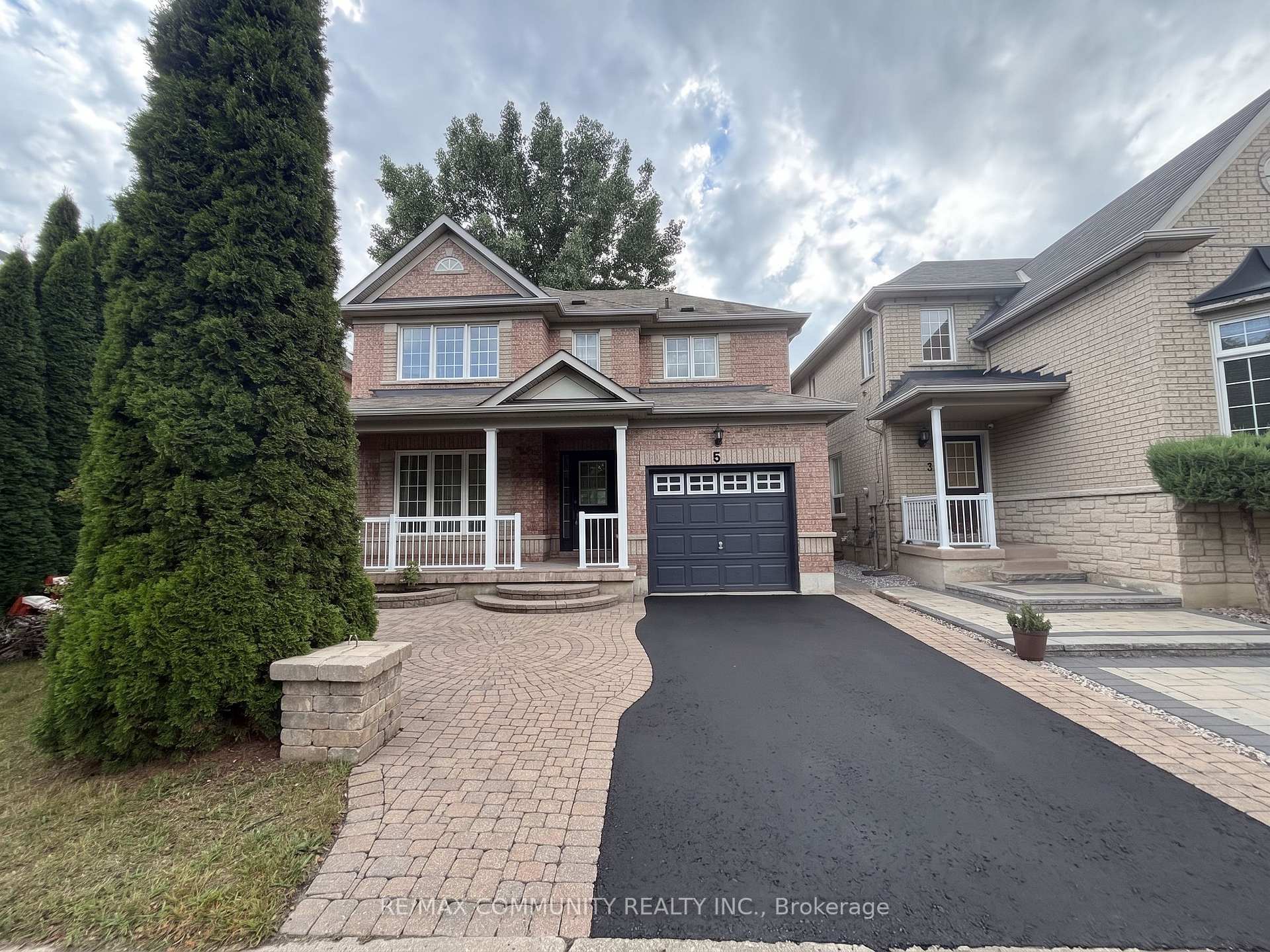 Photo of 5 Canoe Crescent