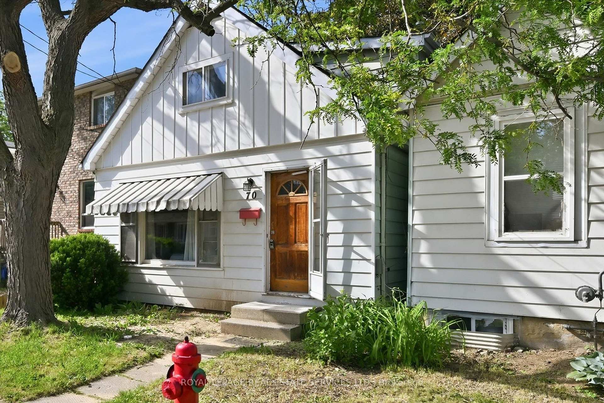 Photo 2 of 70 Ward Avenue, Hamilton, Ainslie Wood — HOMEH