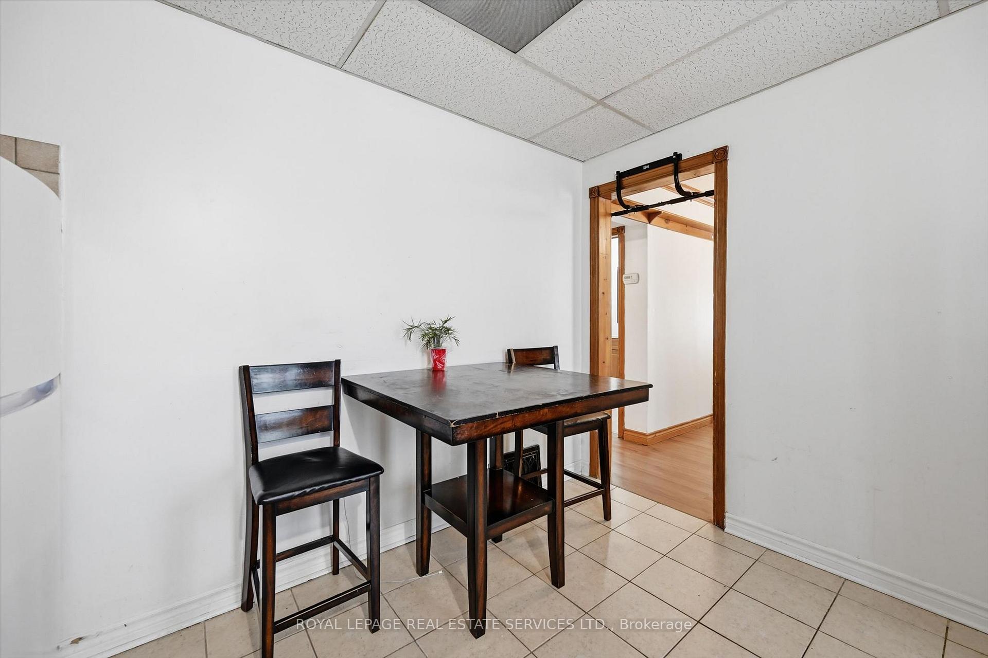 Photo 21 of 70 Ward Avenue, Hamilton, Ainslie Wood — HOMEH