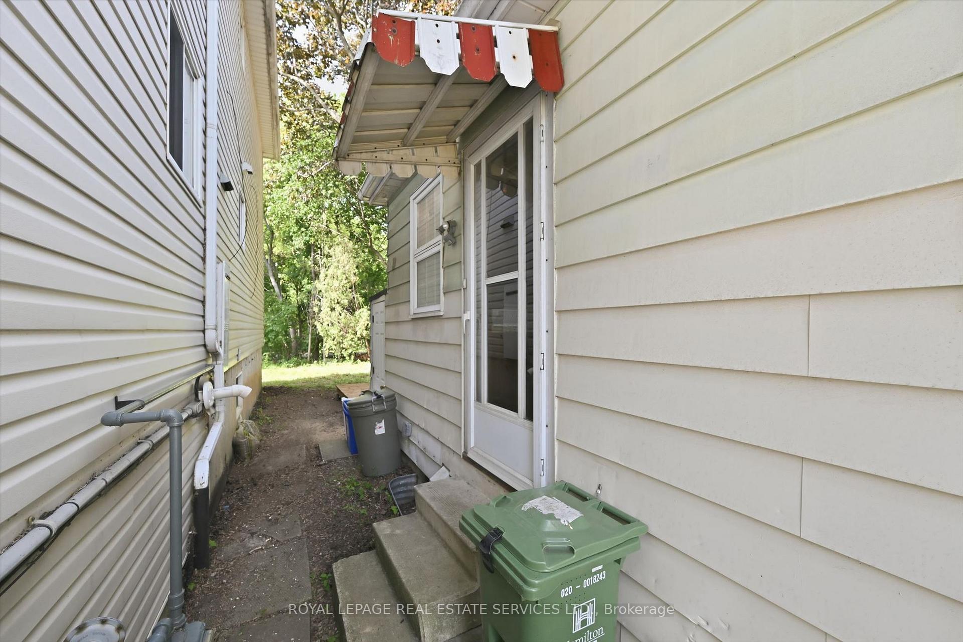 Photo 23 of 70 Ward Avenue, Hamilton, Ainslie Wood — HOMEH