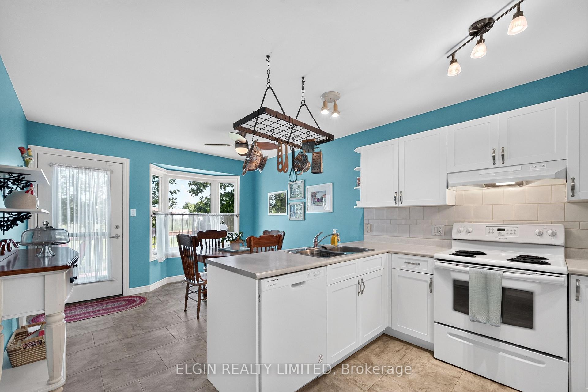 Photo 10 of Unit 16, 410 Burwell Road, St. Thomas — HOMEH