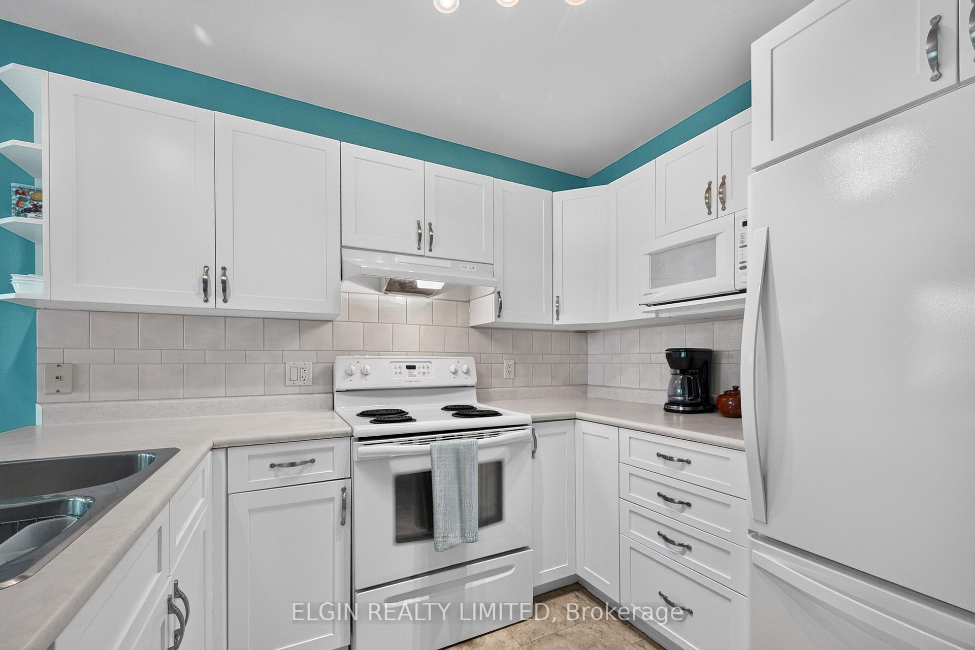 Photo 12 of Unit 16, 410 Burwell Road, St. Thomas — HOMEH