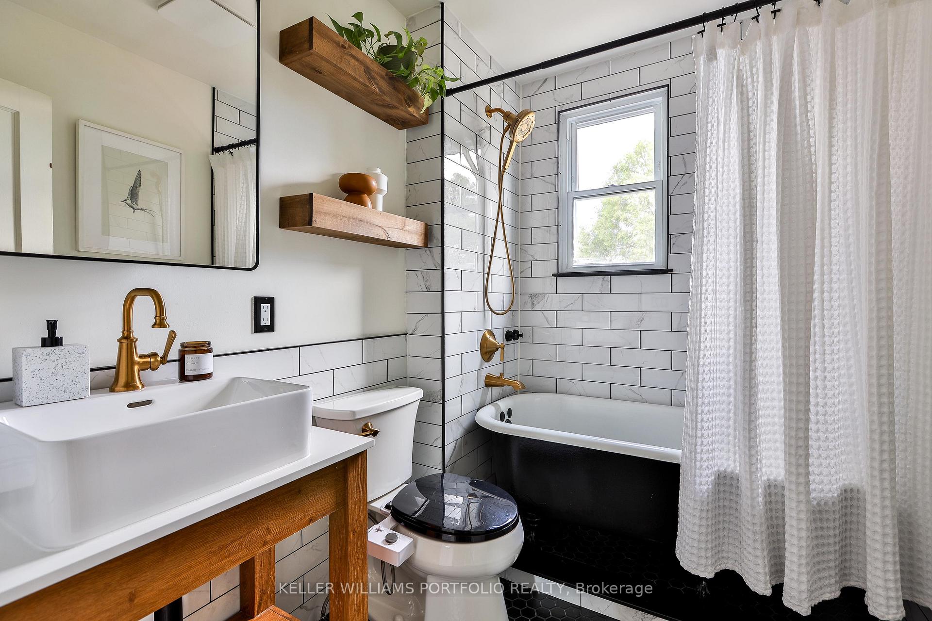 Photo 18 of 28 Pryor Avenue, Toronto, Weston-Pellam Park — HOMEH