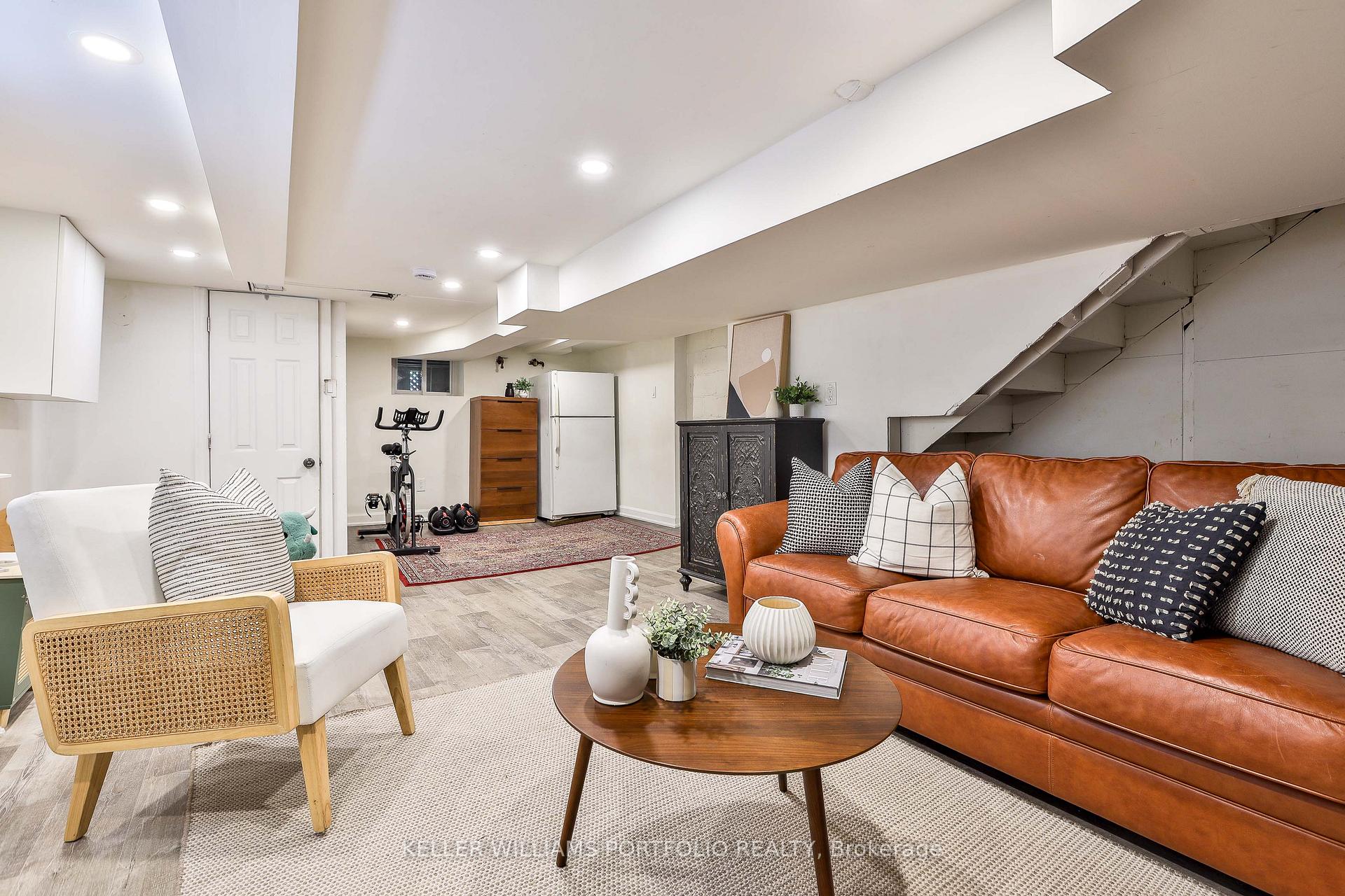 Photo 27 of 28 Pryor Avenue, Toronto, Weston-Pellam Park — HOMEH