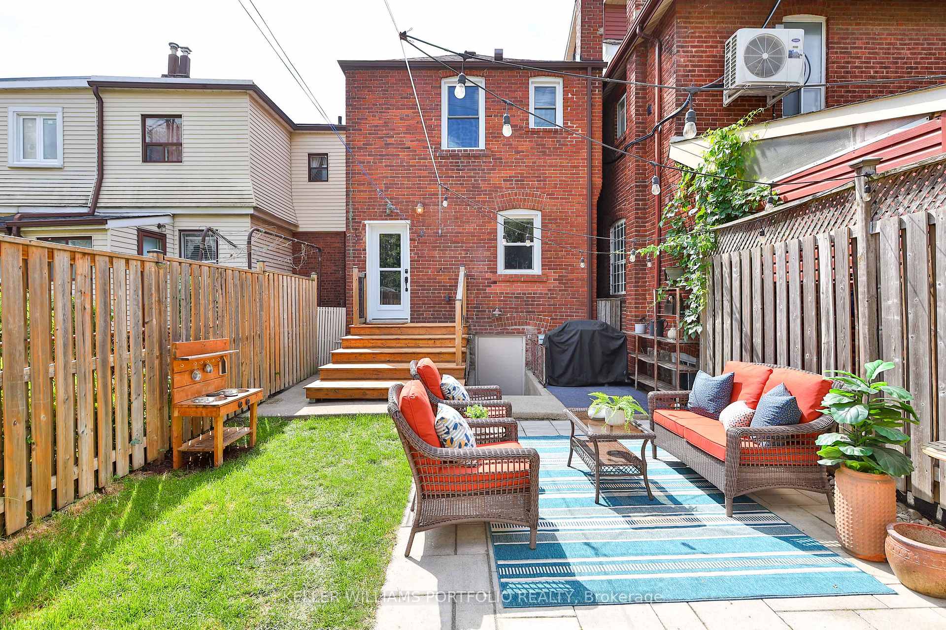 Photo 28 of 28 Pryor Avenue, Toronto, Weston-Pellam Park — HOMEH