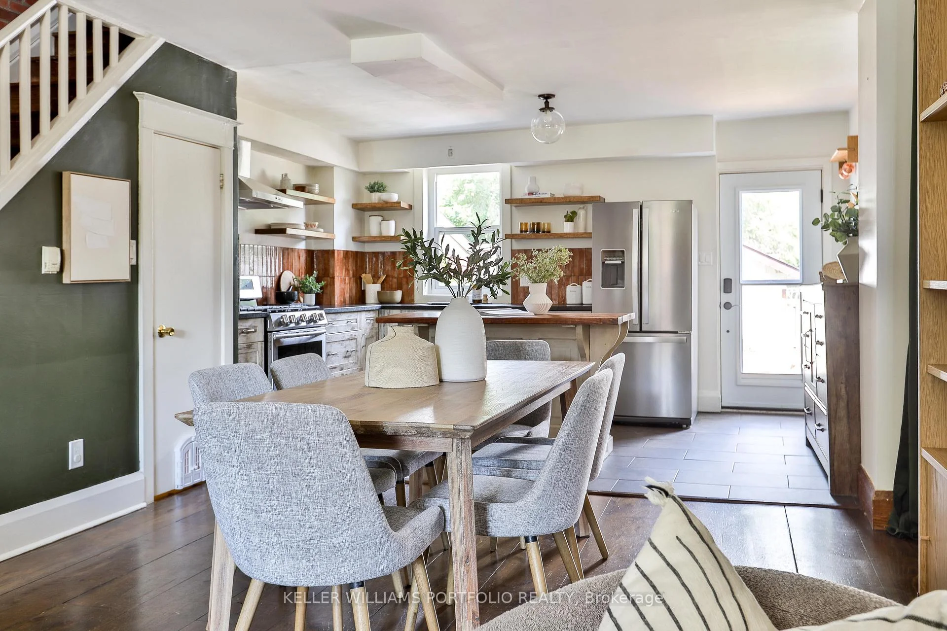 Photo 14 of 28 Pryor Avenue, Toronto, Weston-Pellam Park — HOMEH