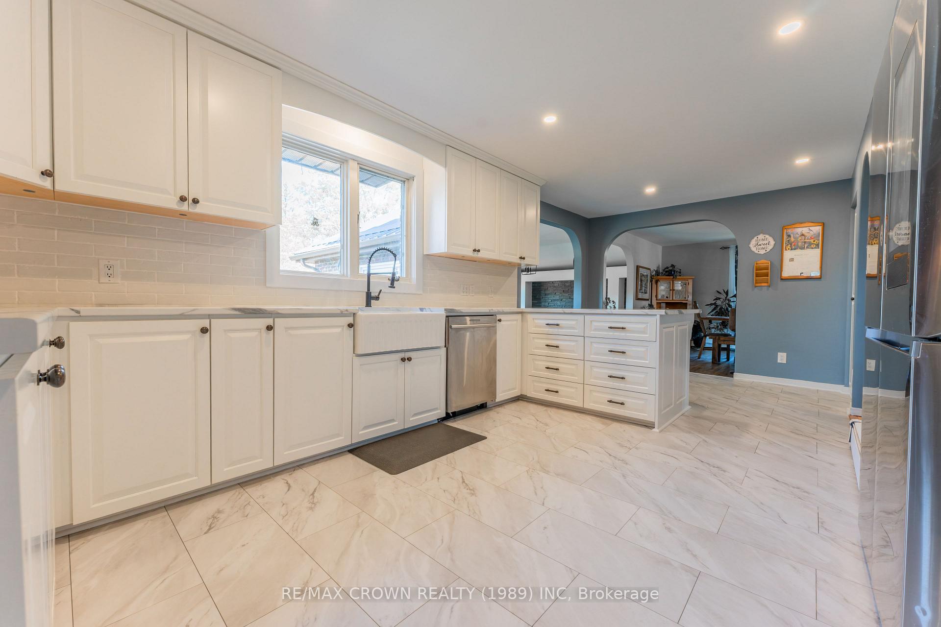 Photo 13 of 64 Kimberly Drive, Kapuskasing — HOMEH