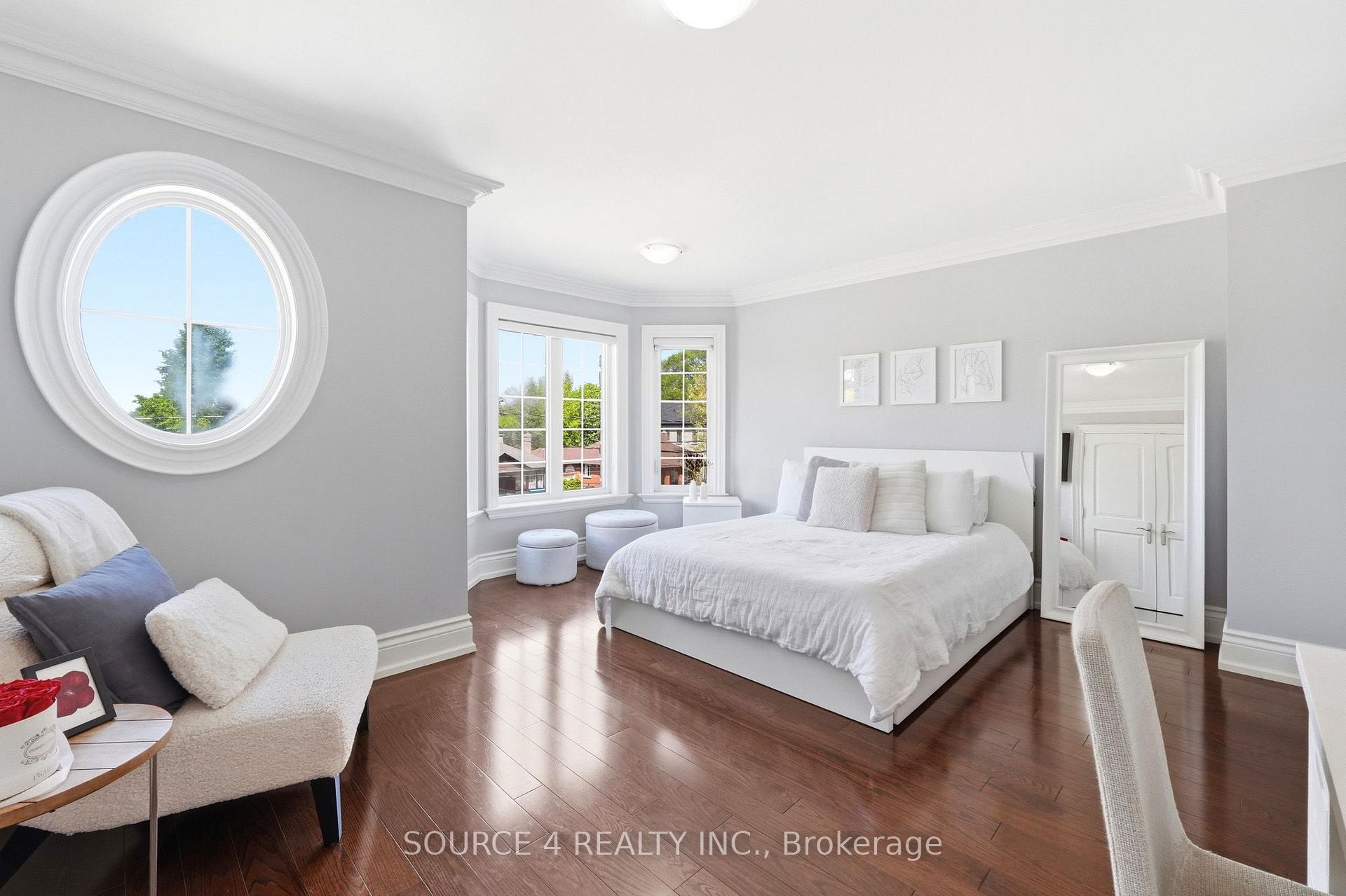 Photo 30 of 39 Amesbury Drive, North York, Brookhaven-Amesbury — HOMEH
