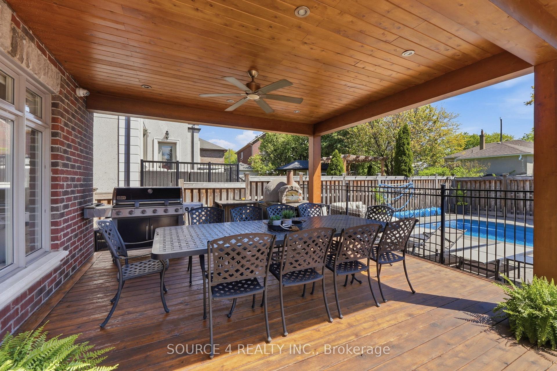 Photo 44 of 39 Amesbury Drive, North York, Brookhaven-Amesbury — HOMEH