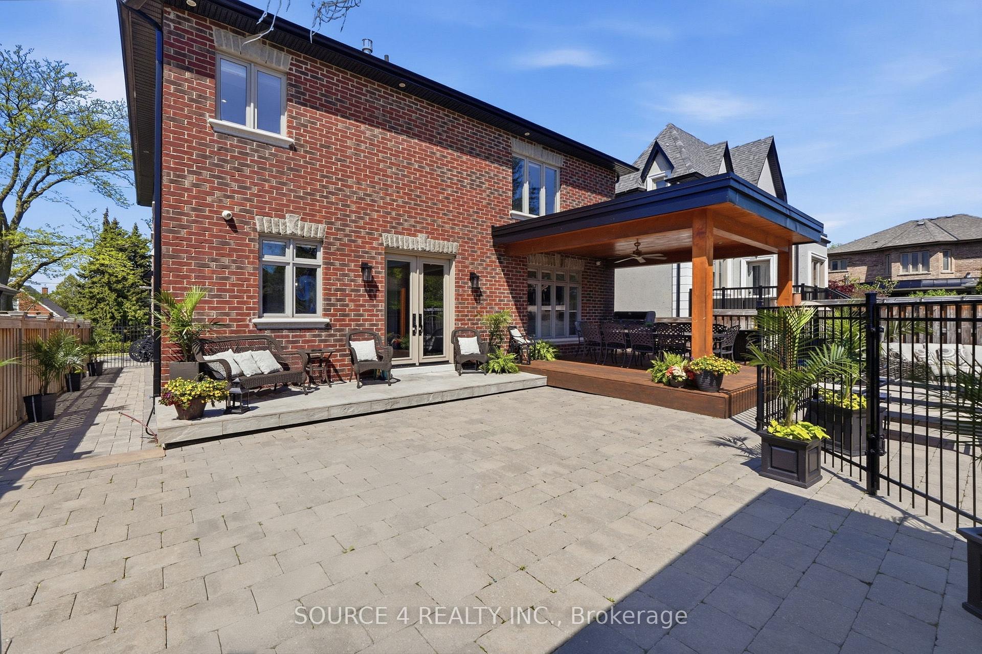 Photo 48 of 39 Amesbury Drive, North York, Brookhaven-Amesbury — HOMEH