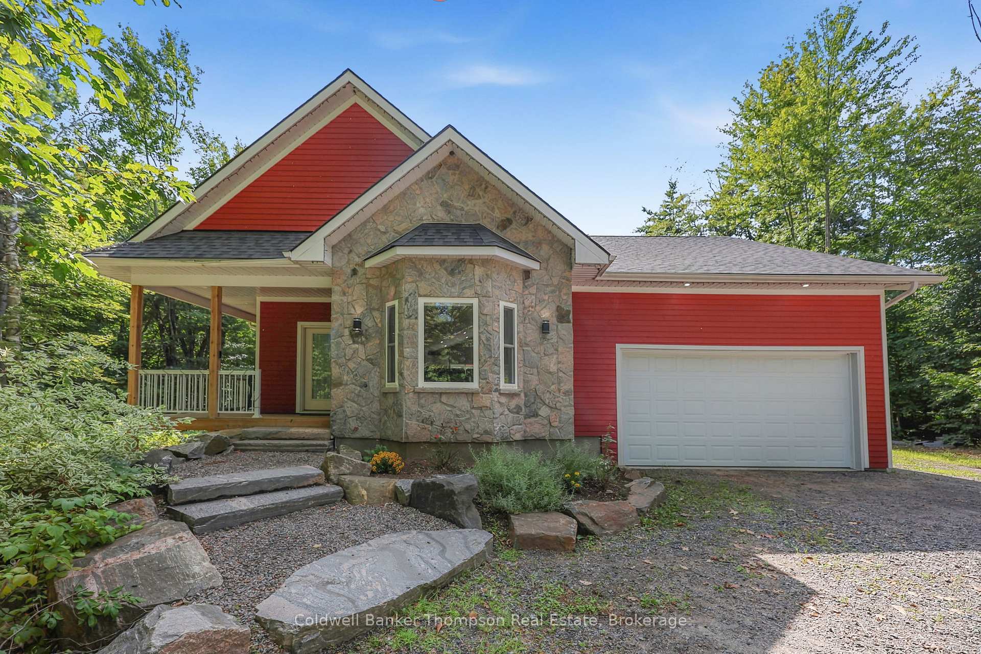 Photo 2 of 1051 Xavier Street, Gravenhurst, Morrison — HOMEH