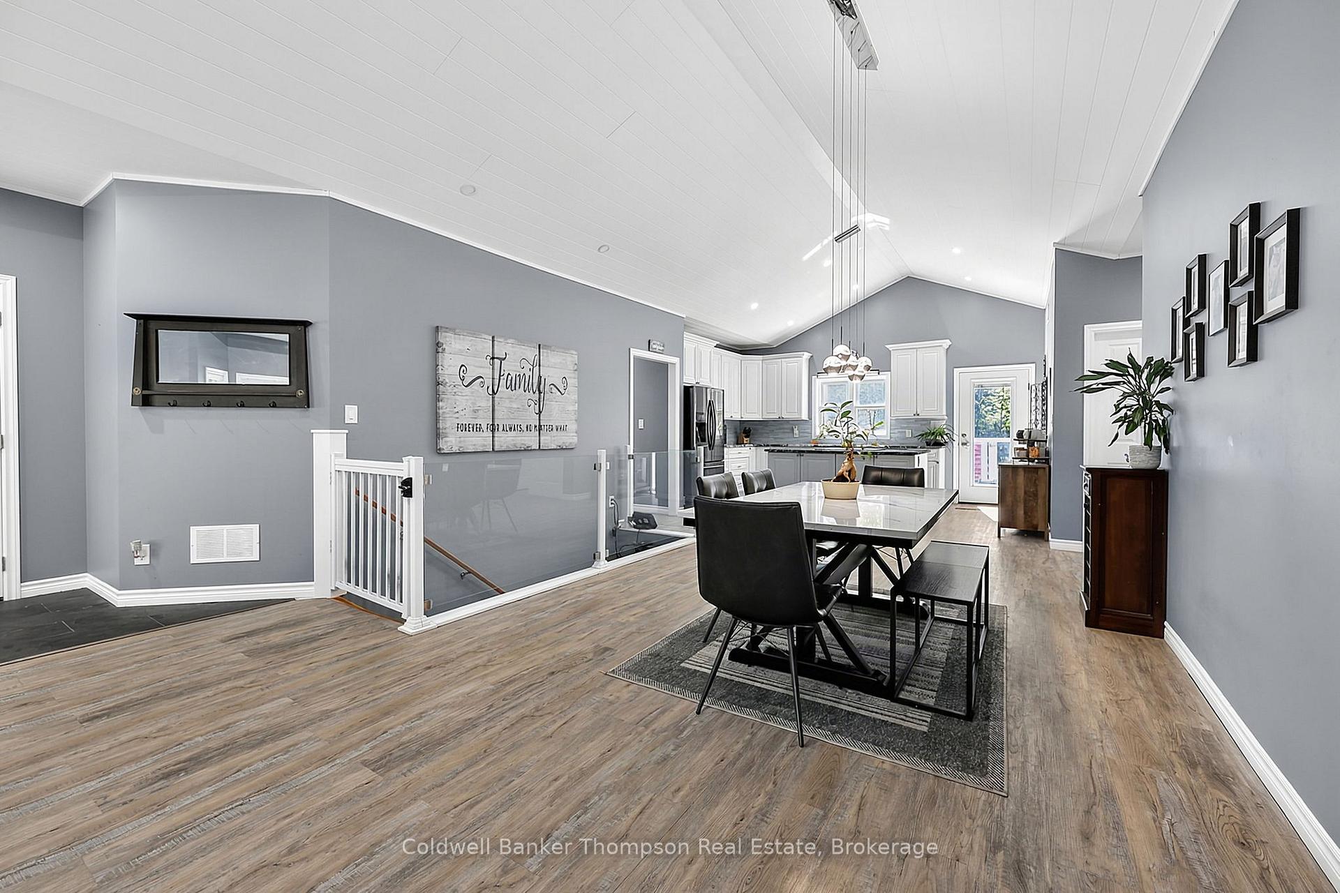 Photo 12 of 1051 Xavier Street, Gravenhurst, Morrison — HOMEH
