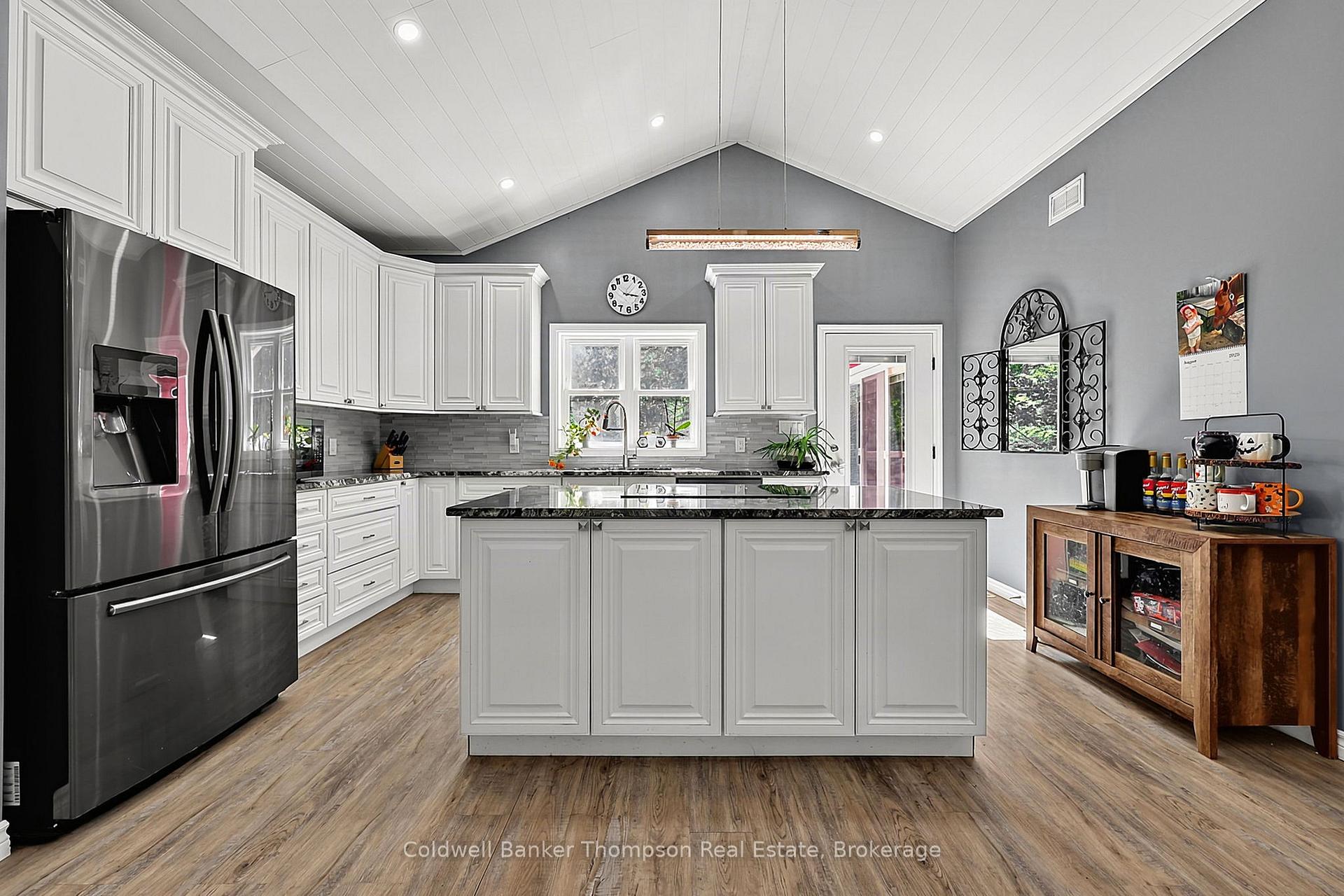 Photo 17 of 1051 Xavier Street, Gravenhurst, Morrison — HOMEH