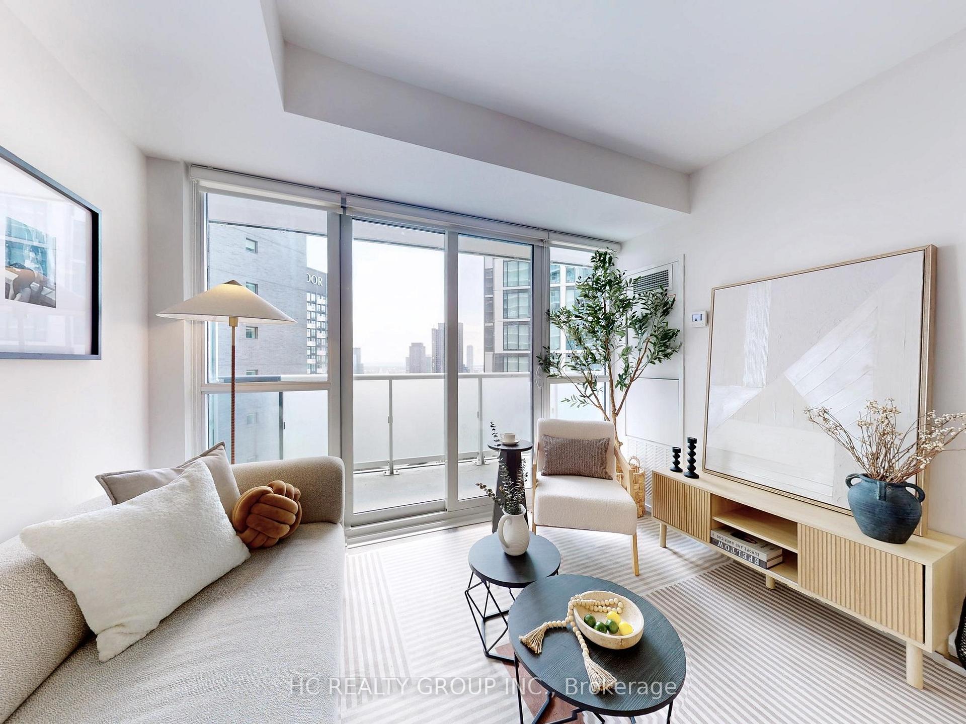 Photo 4 of Unit 2703, 77 Mutual Street, Toronto, Church-Yonge Corridor — HOMEH