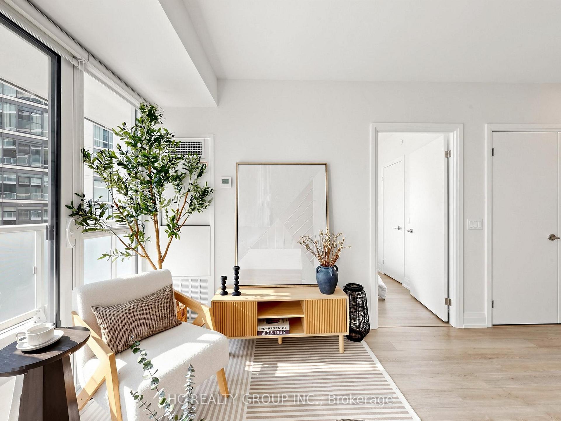 Photo 8 of Unit 2703, 77 Mutual Street, Toronto, Church-Yonge Corridor — HOMEH