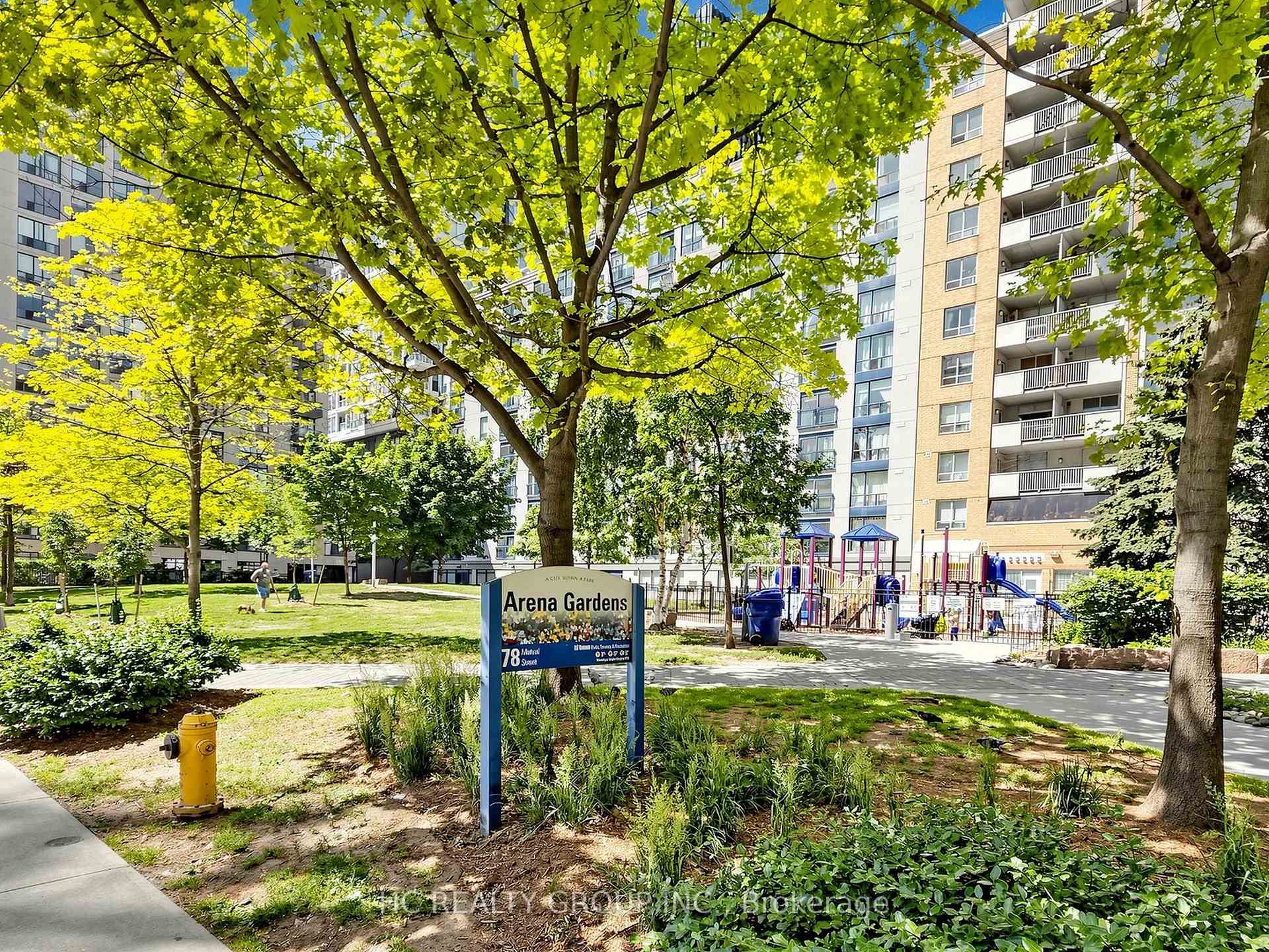 Photo 36 of Unit 2703, 77 Mutual Street, Toronto, Church-Yonge Corridor — HOMEH