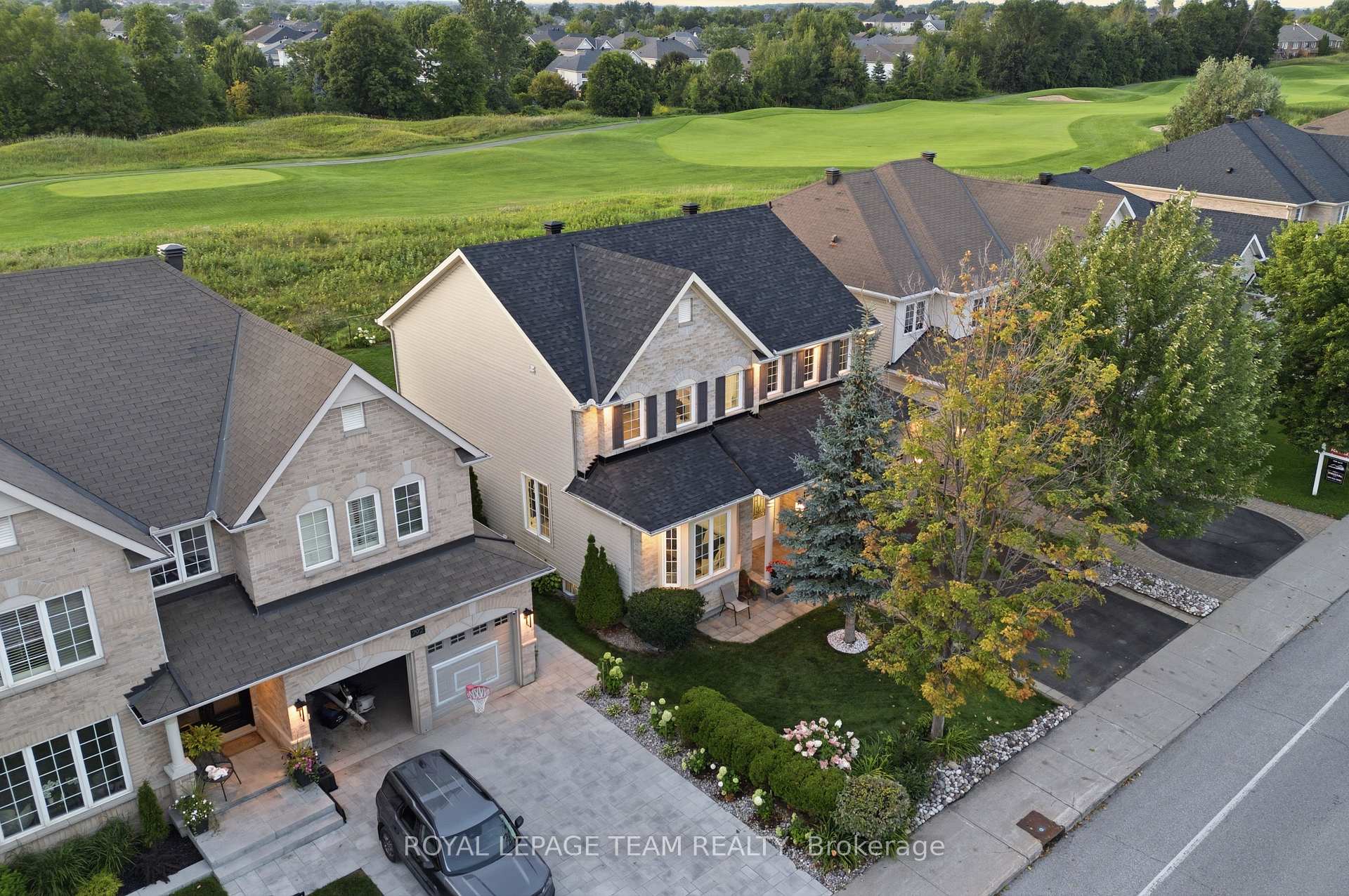 Photo 2 of 790 Kilbirnie Drive, Ottawa, Barrhaven - Stonebridge — HOMEH