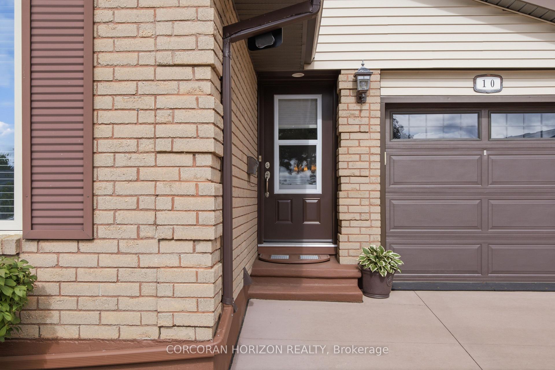 Photo 3 of 10 Macatee Place, Cambridge, Greenway-Chaplin — HOMEH