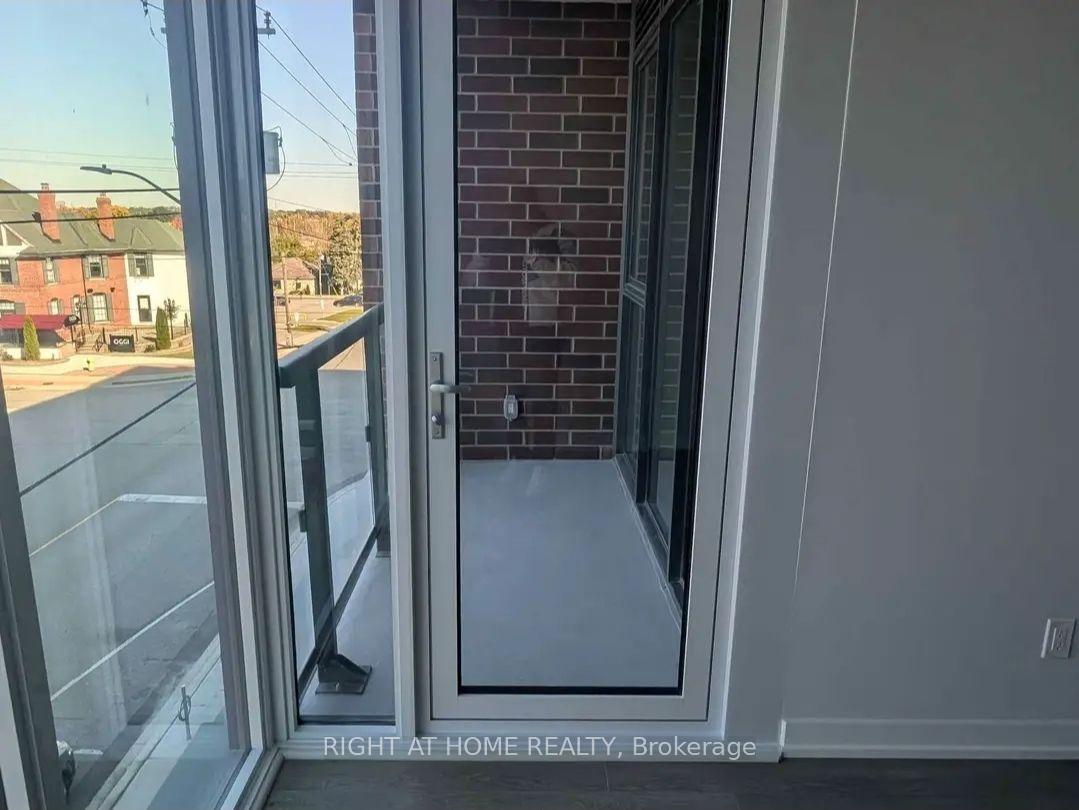 Photo 13 of Unit 211, 201 Brock Street S, Whitby, Downtown Whitby — HOMEH