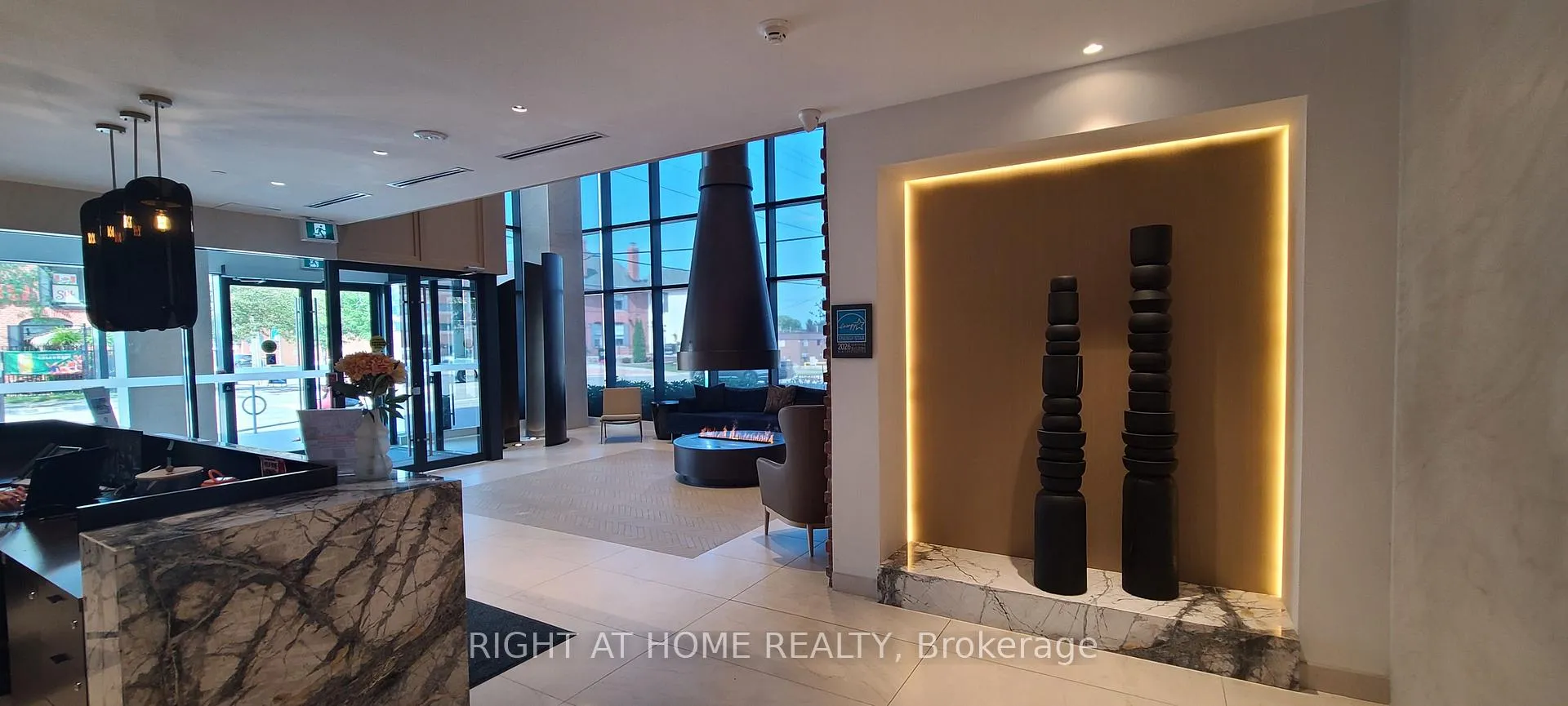 Photo 3 of Unit 211, 201 Brock Street S, Whitby, Downtown Whitby — HOMEH