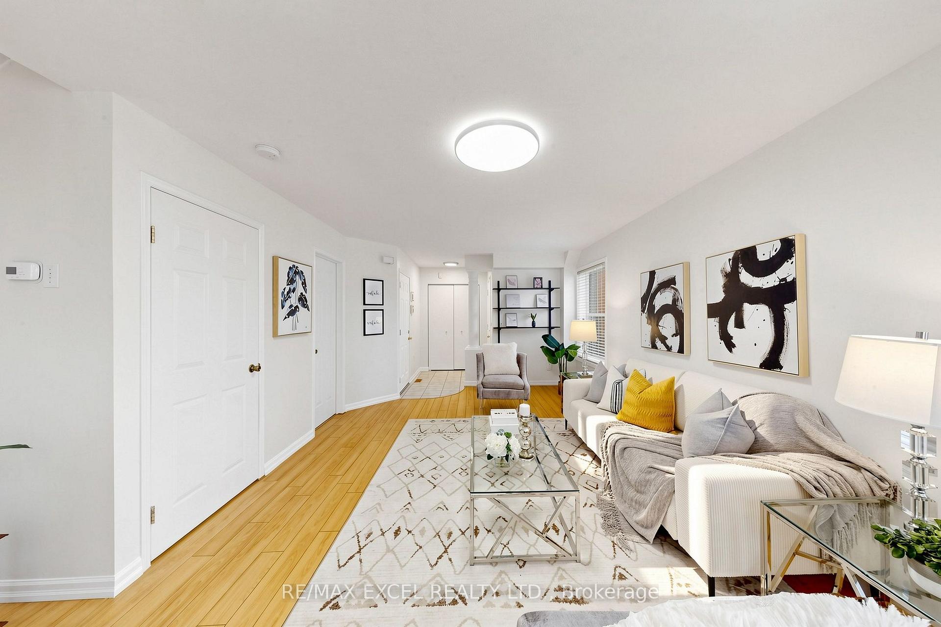 Photo 5 of 548 Mariner Drive, Waterloo, Colonial Acres — HOMEH