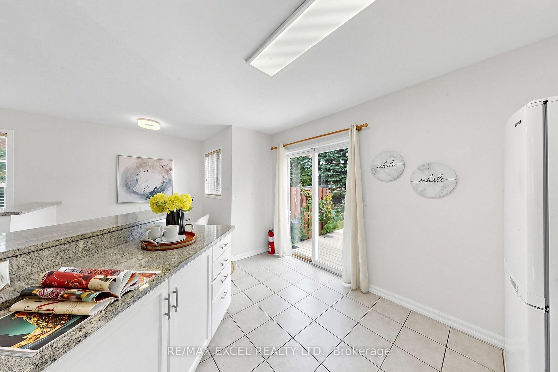 Photo 10 of 548 Mariner Drive, Waterloo, Colonial Acres — HOMEH