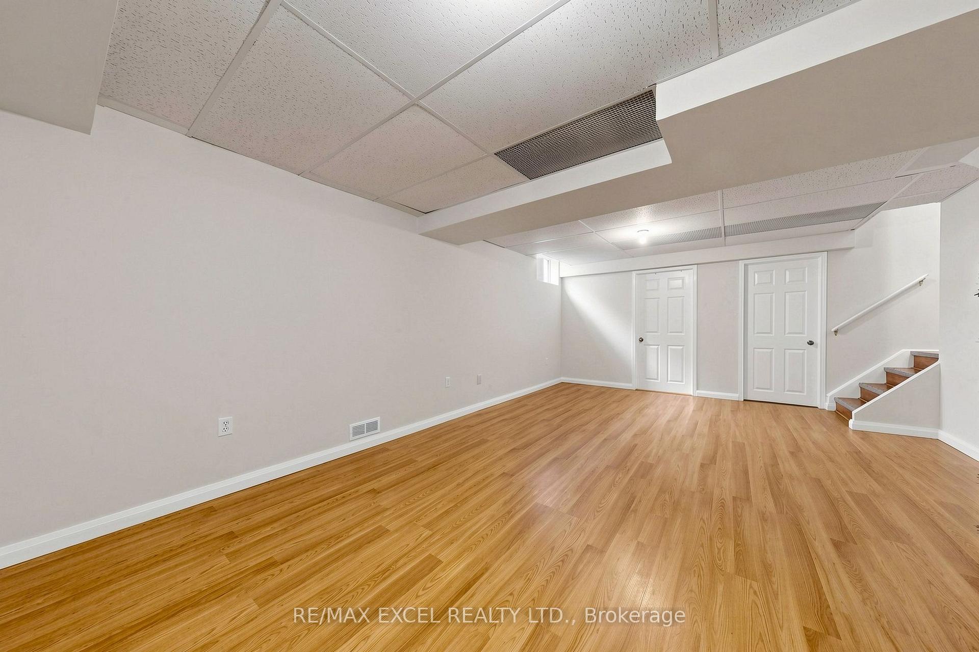 Photo 24 of 548 Mariner Drive, Waterloo, Colonial Acres — HOMEH