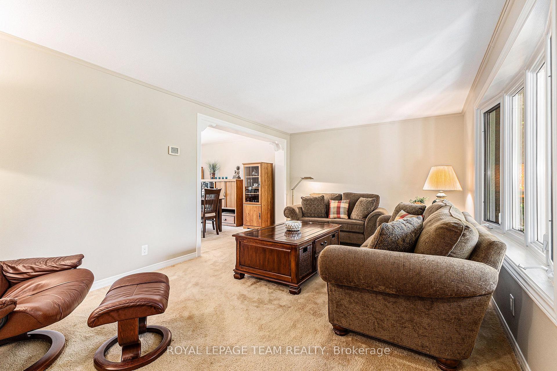 Photo 7 of 23 Chanonhouse Drive, Ottawa, Richmond — HOMEH