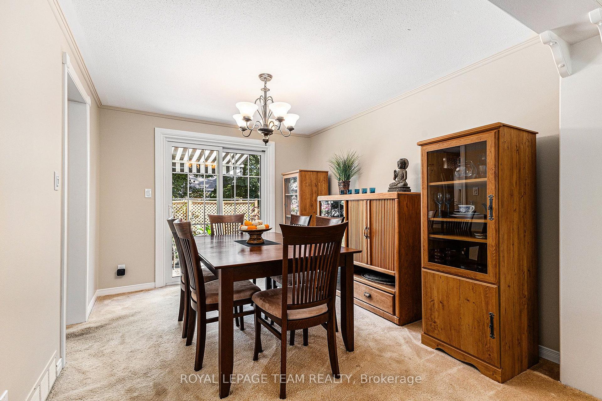 Photo 9 of 23 Chanonhouse Drive, Ottawa, Richmond — HOMEH