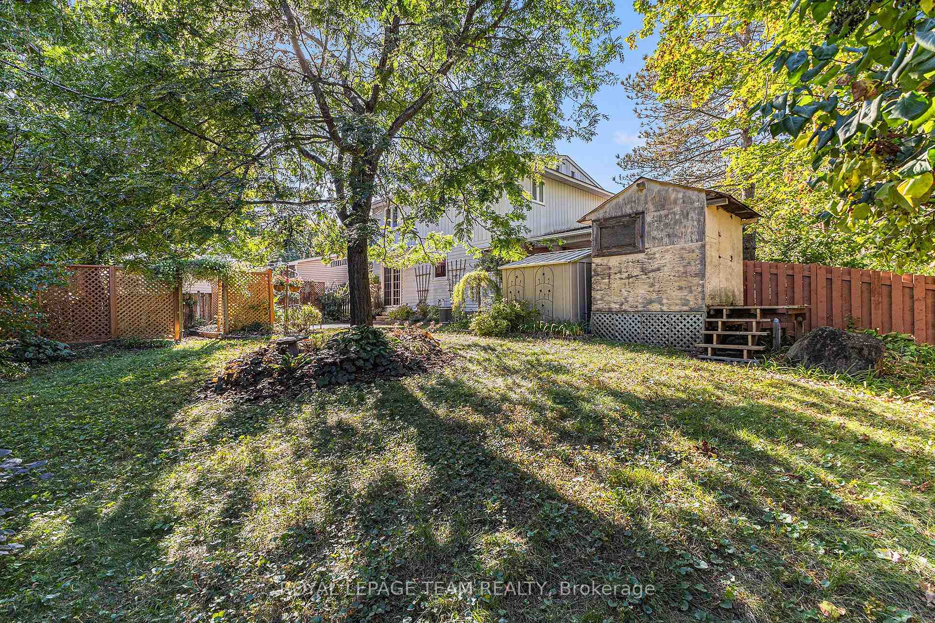 Photo 25 of 23 Chanonhouse Drive, Ottawa, Richmond — HOMEH