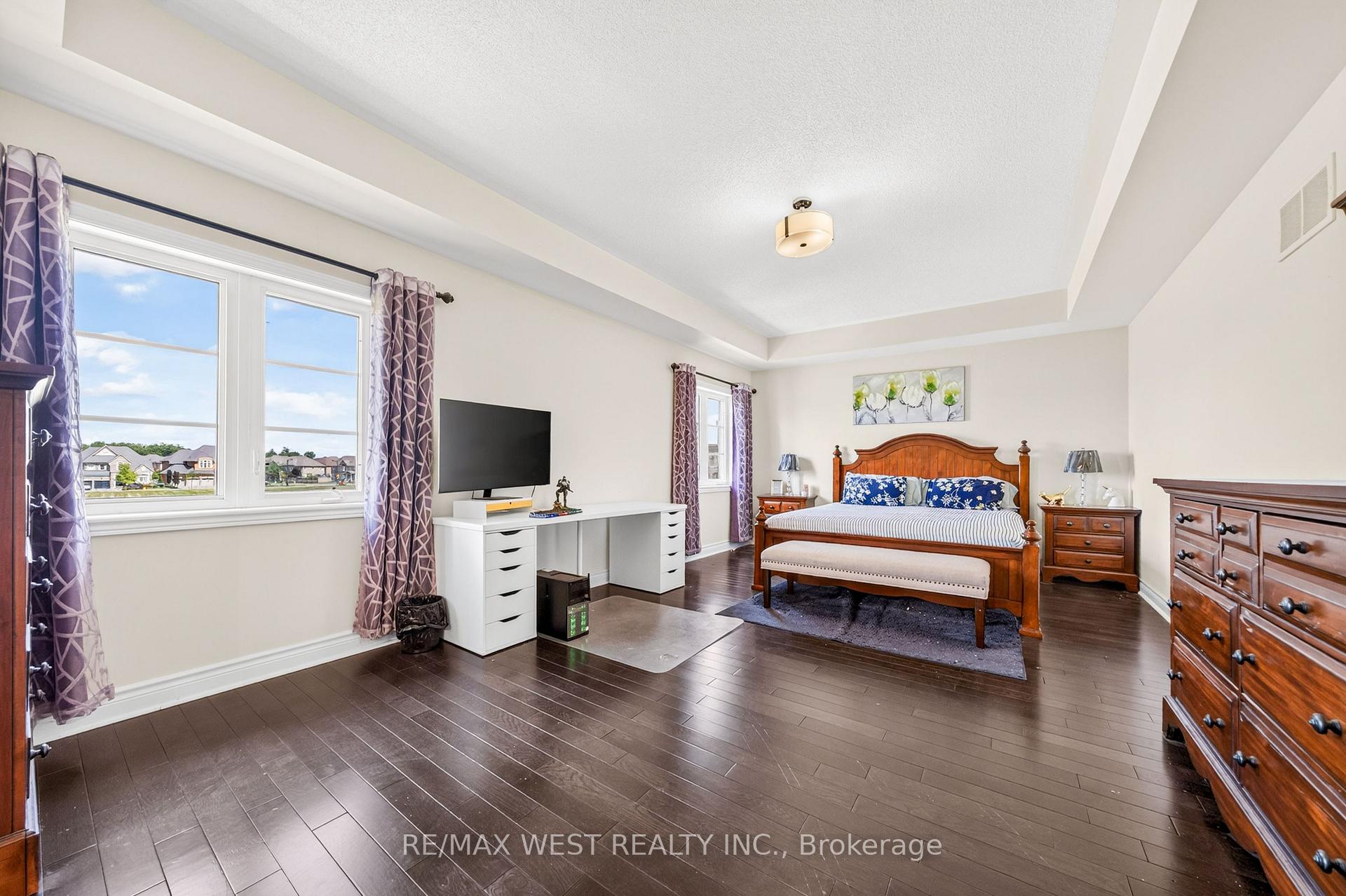 Photo 8 of 12 Oldham Street, Vaughan, Vellore Village — HOMEH