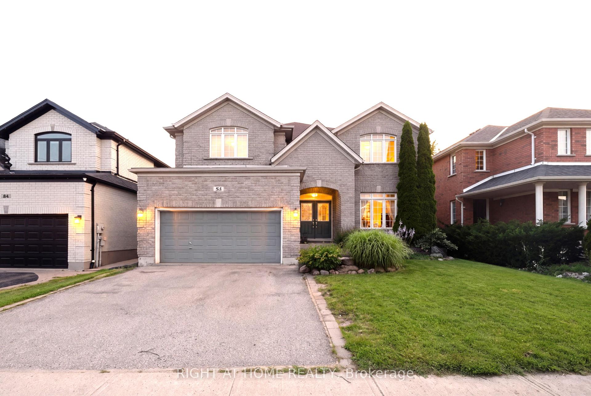 Photo 3 of 52 Prince William Way, Barrie, Innis-Shore — HOMEH