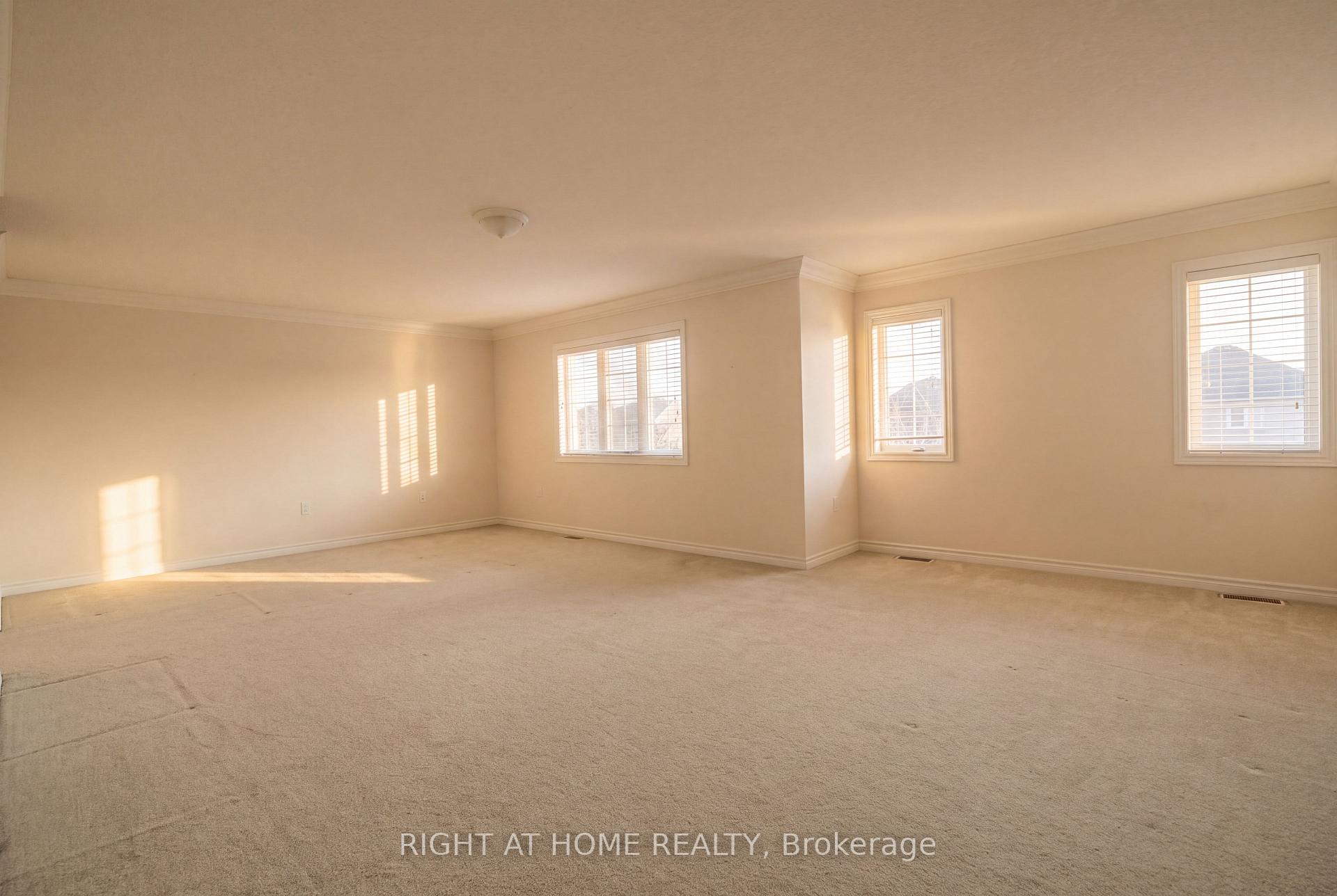 Photo 25 of 52 Prince William Way, Barrie, Innis-Shore — HOMEH