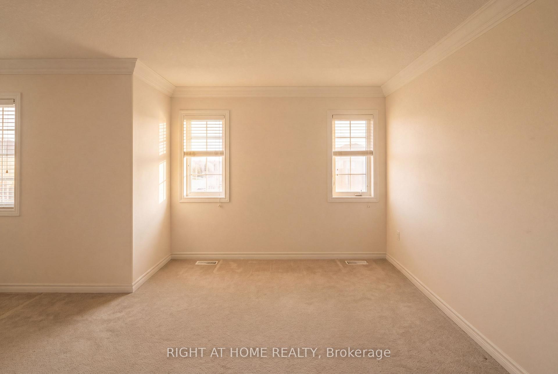 Photo 29 of 52 Prince William Way, Barrie, Innis-Shore — HOMEH