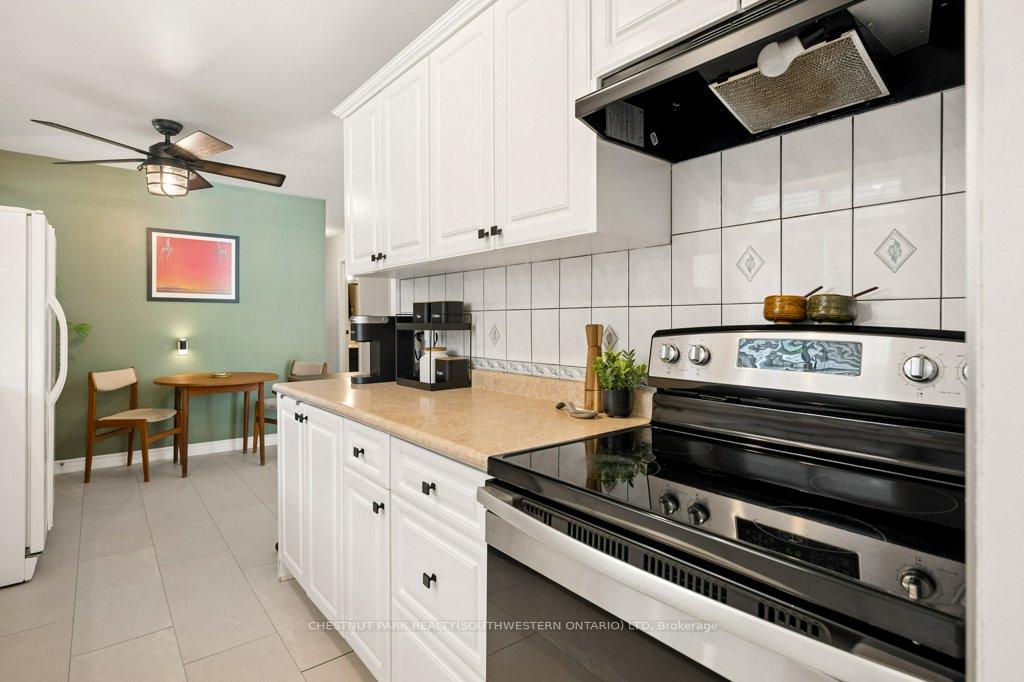 Photo 29 of 94 Monteagle Crescent, Kitchener, Highland West — HOMEH