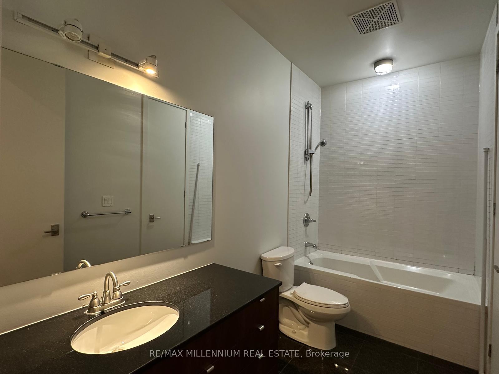 Photo 6 of Unit 1001, 23 Brant Street, Toronto, Waterfront Communities — HOMEH