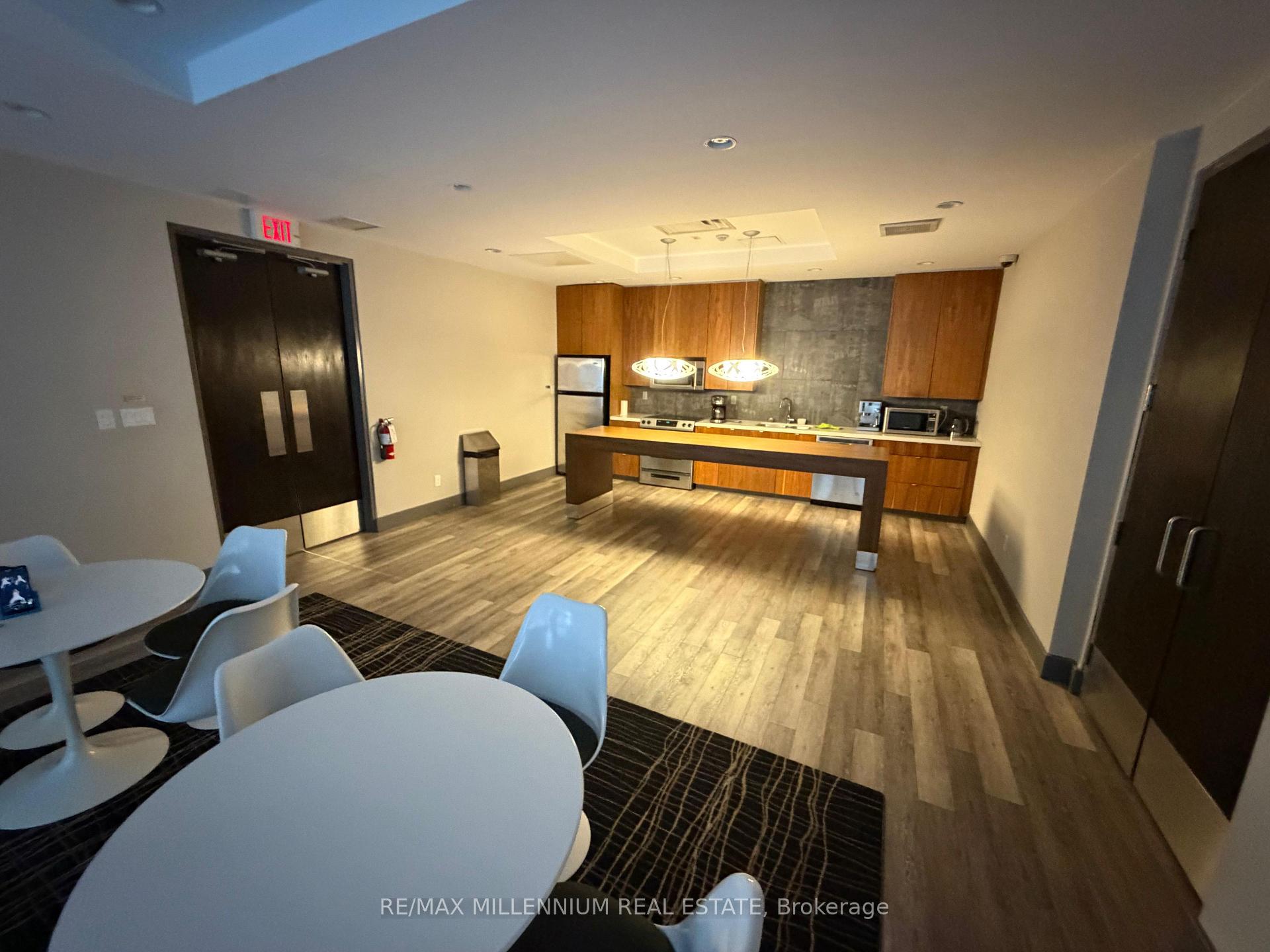Photo 11 of Unit 1001, 23 Brant Street, Toronto, Waterfront Communities — HOMEH