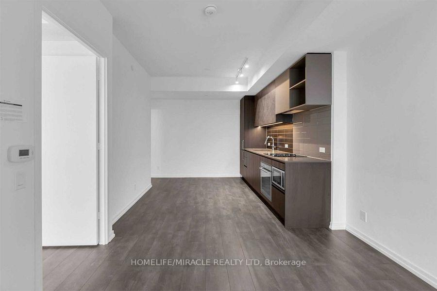 Photo 11 of Unit 2001, 1000 Portage Parkway, Vaughan, Vaughan Corporate Centre — HOMEH