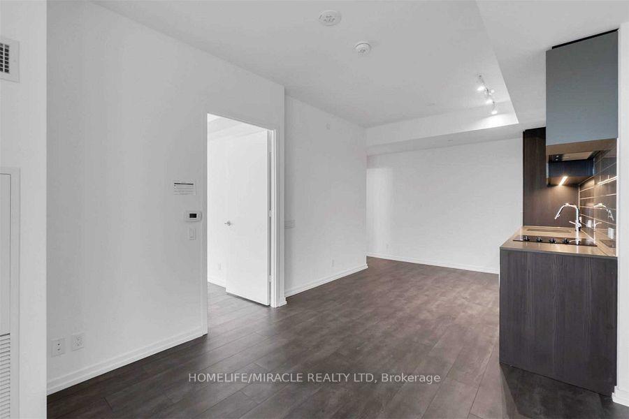 Photo 12 of Unit 2001, 1000 Portage Parkway, Vaughan, Vaughan Corporate Centre — HOMEH