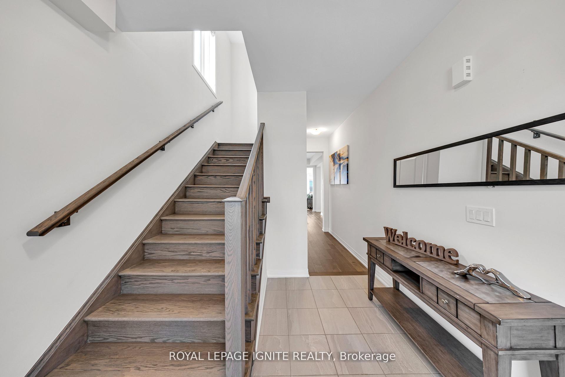 Photo 4 of 163 Spitfire Drive, Hamilton, Mount Hope — HOMEH