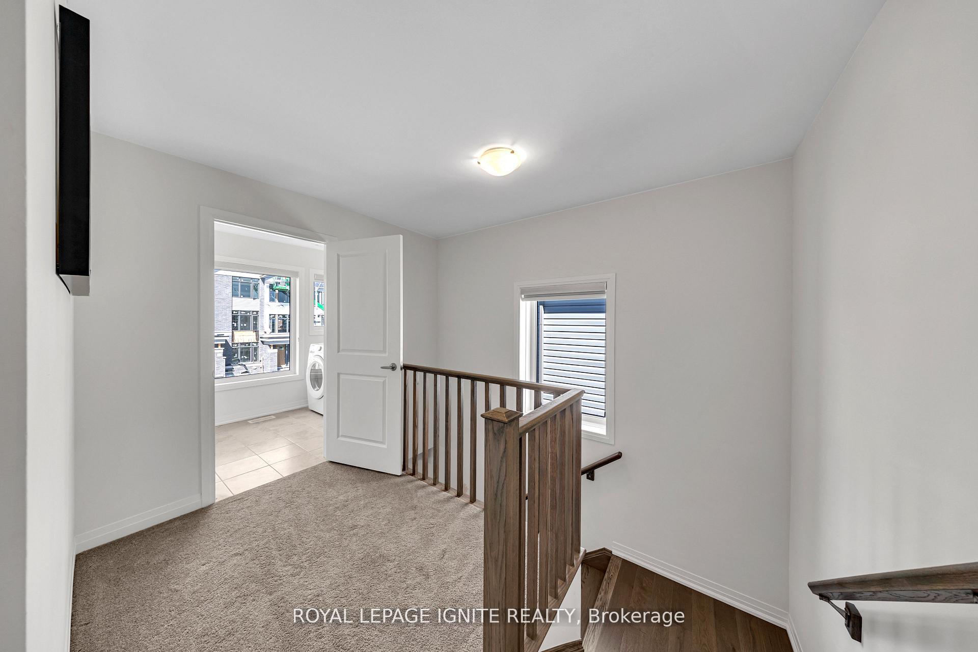 Photo 21 of 163 Spitfire Drive, Hamilton, Mount Hope — HOMEH